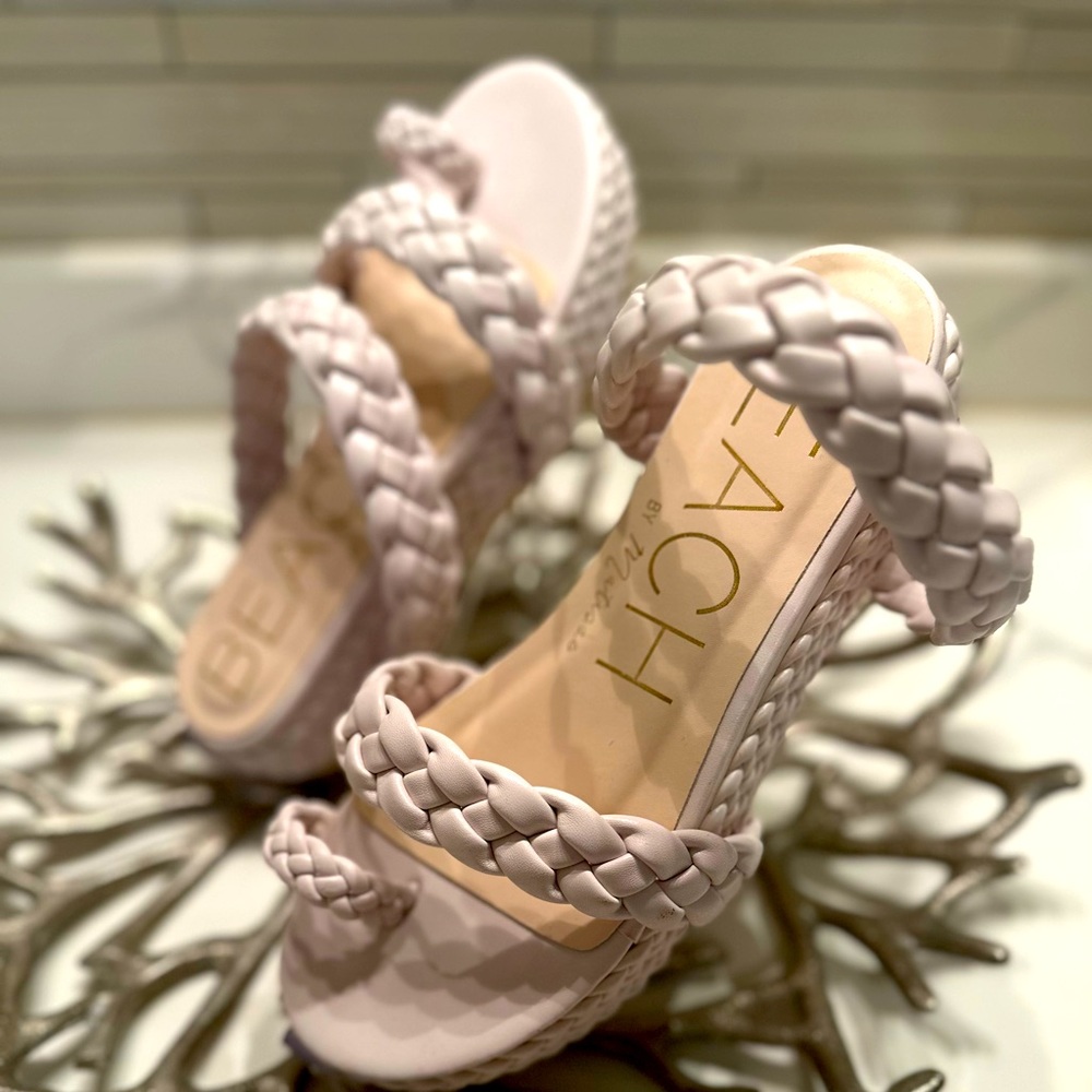 Beach by Matisse~~Natural Nude Platform sandal. 

Size 10M